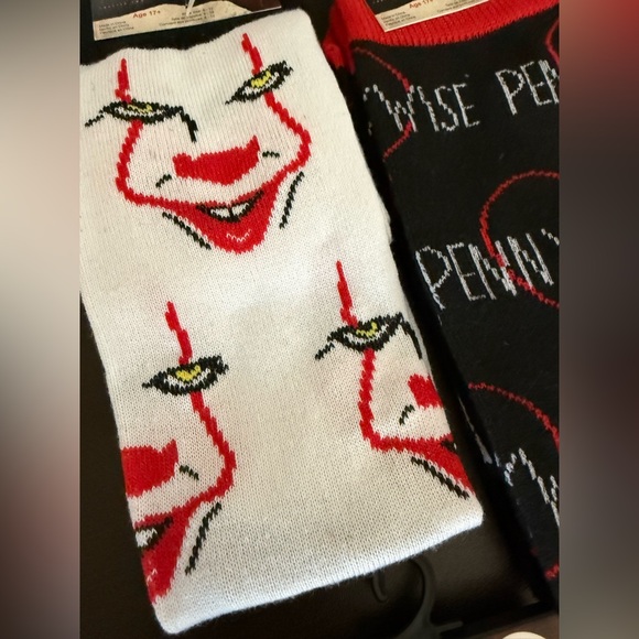 ππ PENNYWISE βITβ LIMITED EDITION 5-PIECE CREW SOCK COLLECTION. BRAND NEW. - Picture 7 of 11